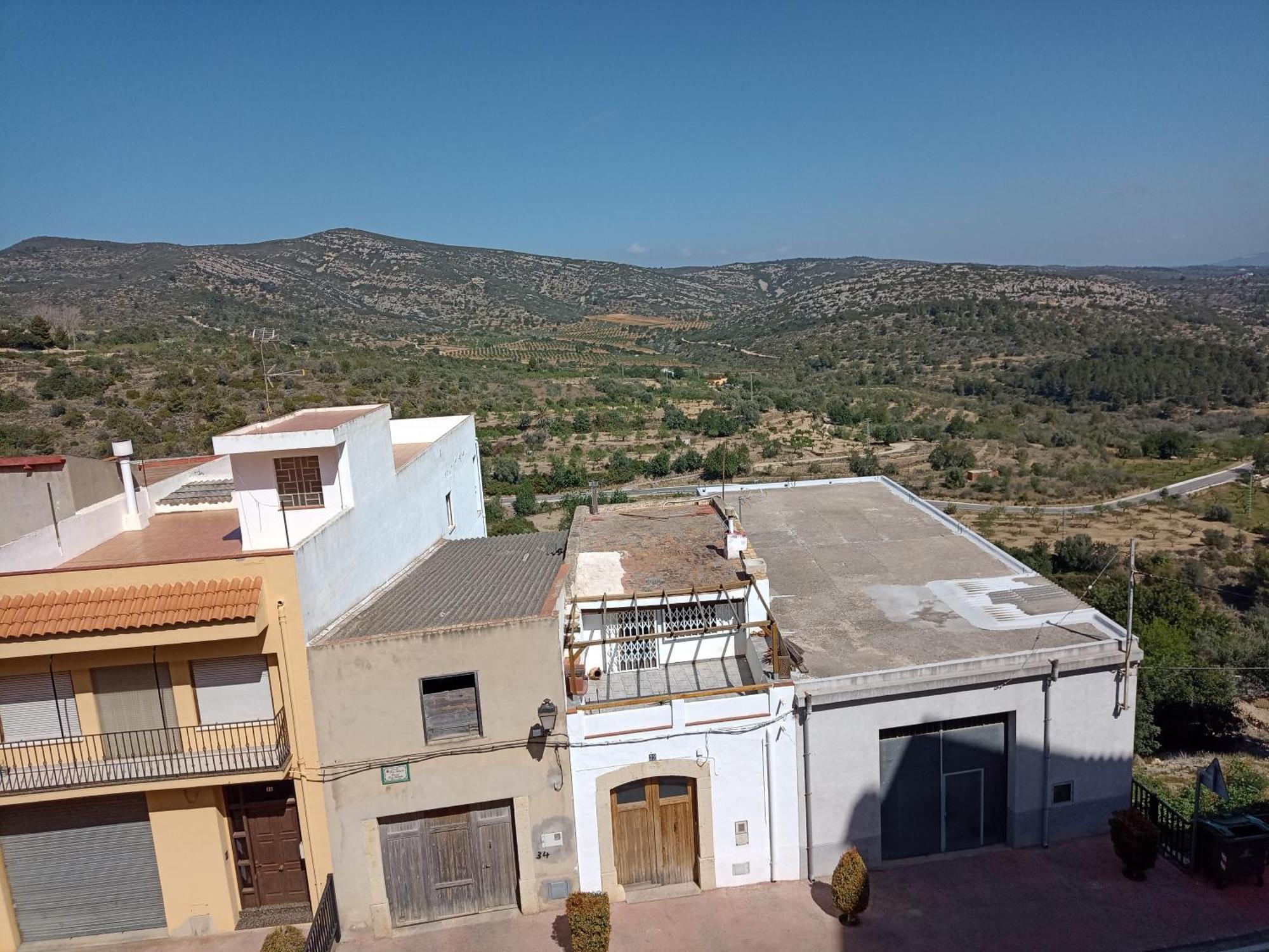 Tranquil And Spacious Townhouse In Historical And Picturesque Cervera Del Maestre Exterior foto